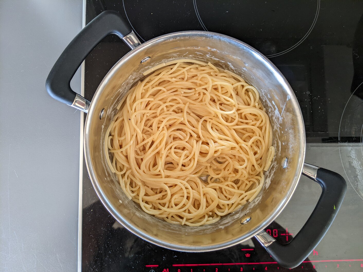 Spaghetti with sauce